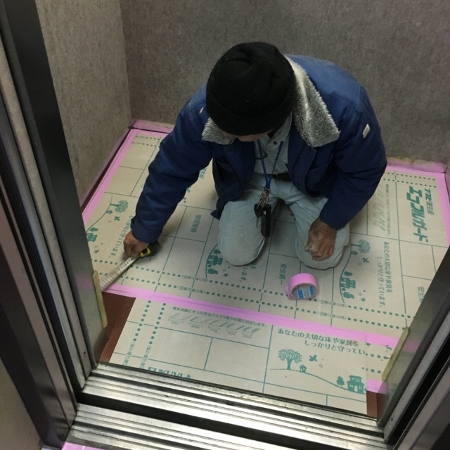 エレベーター.jpg